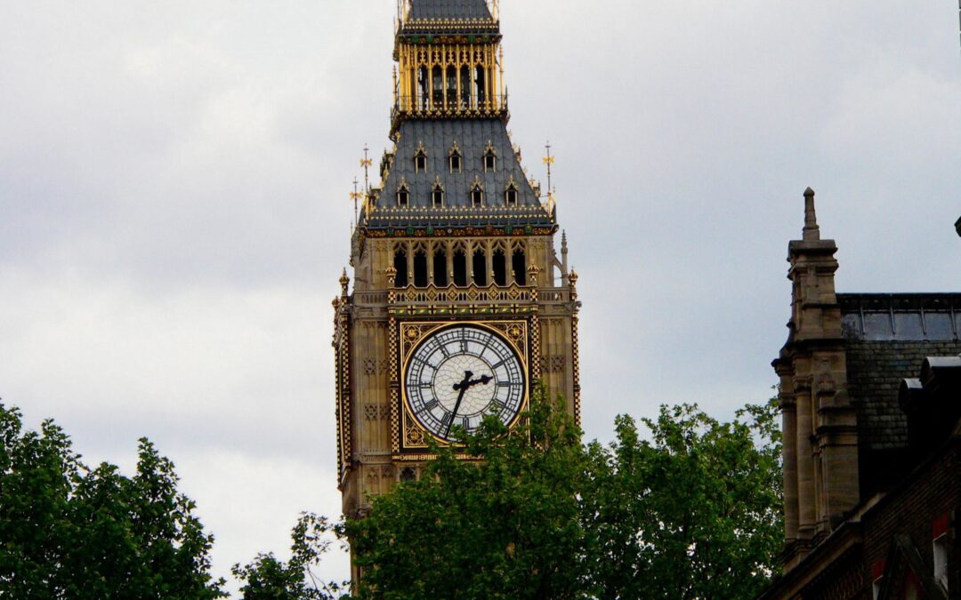 SKRYTÁ KAMERA VO WHITEHALL, V LONDÝNE PADLO PODOZRENIE NA ŠPIONÁŽ